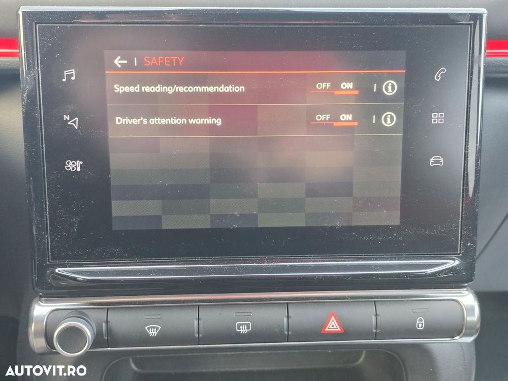 Citroën C3 1.2 PureTech S&S EAT6 Shine - 24