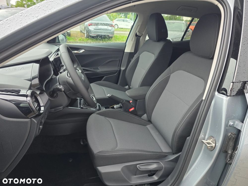 Skoda Fabia 1.0 TSI Drive DSG - 8