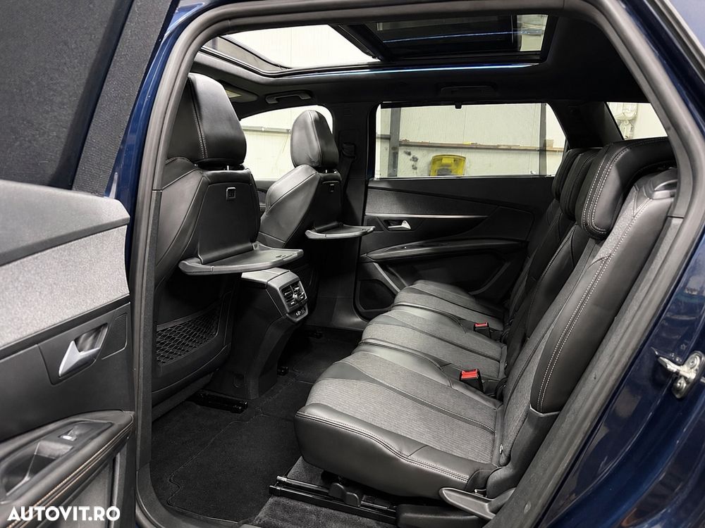 Peugeot 5008 - 9
