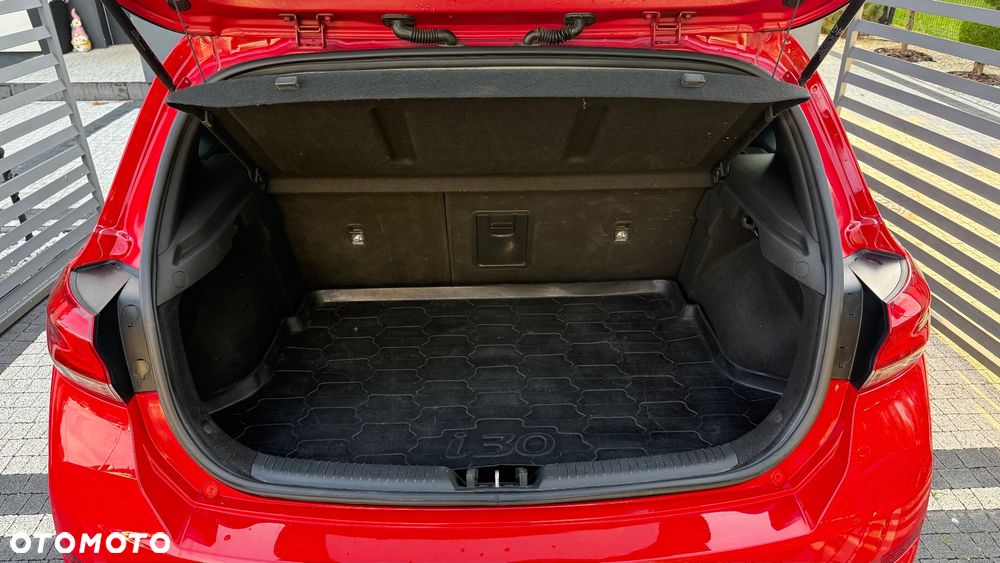 Hyundai i30 - 16