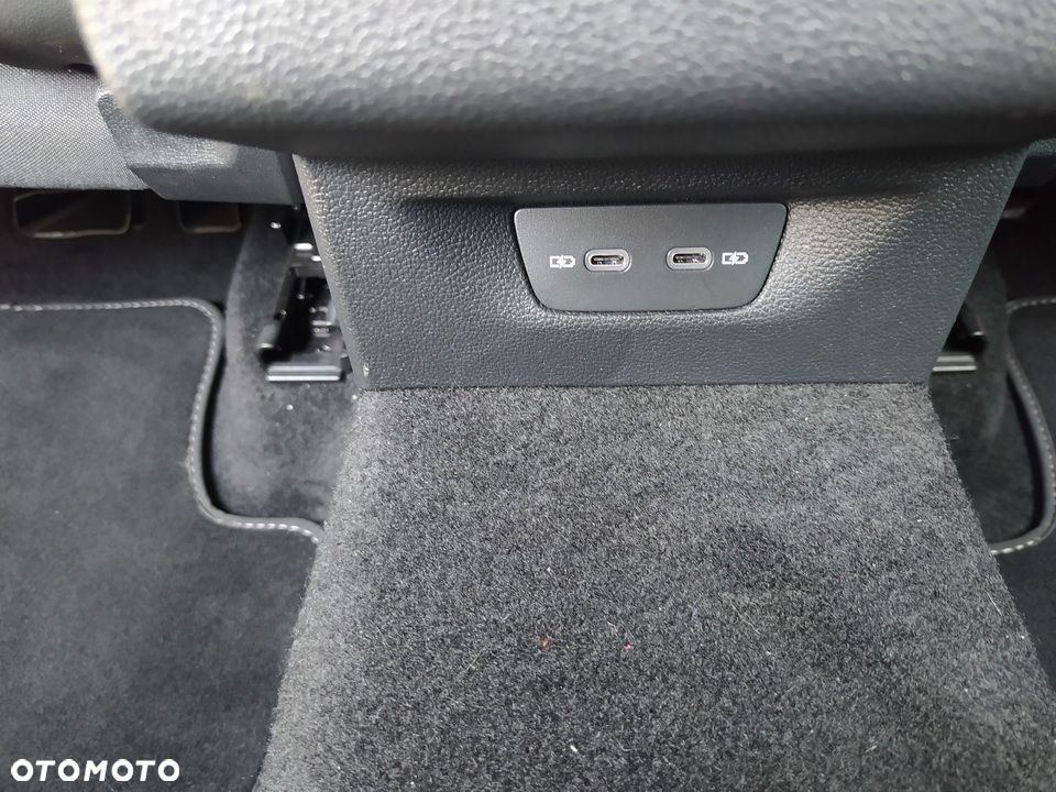 Volkswagen Golf - 30