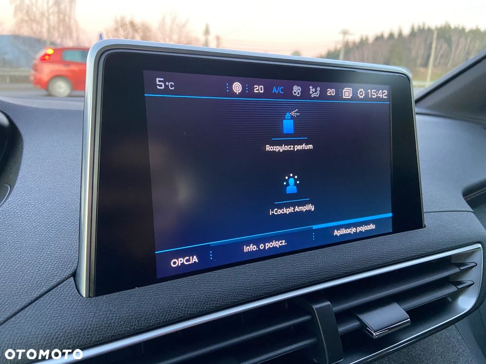 Peugeot 5008 1.6 PureTech GT Line S&S EAT8 - 28