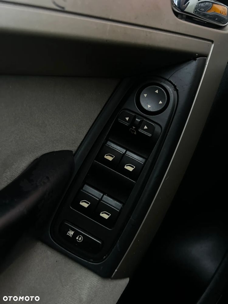 Citroën C4 Picasso - 23