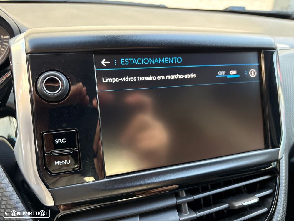 Peugeot 2008 1.2 PureTech Style - 28