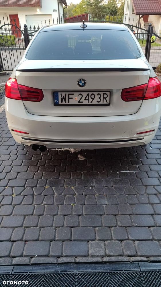 BMW Seria 3 320d Sport Line - 8