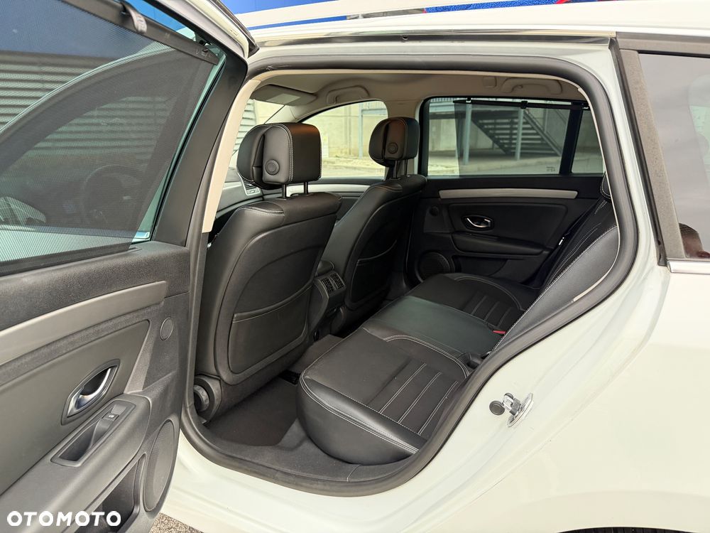 Renault Laguna 2.0 dCi Black Edition - 23