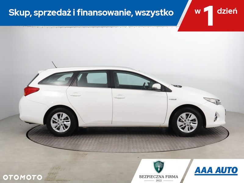 Toyota Auris - 6