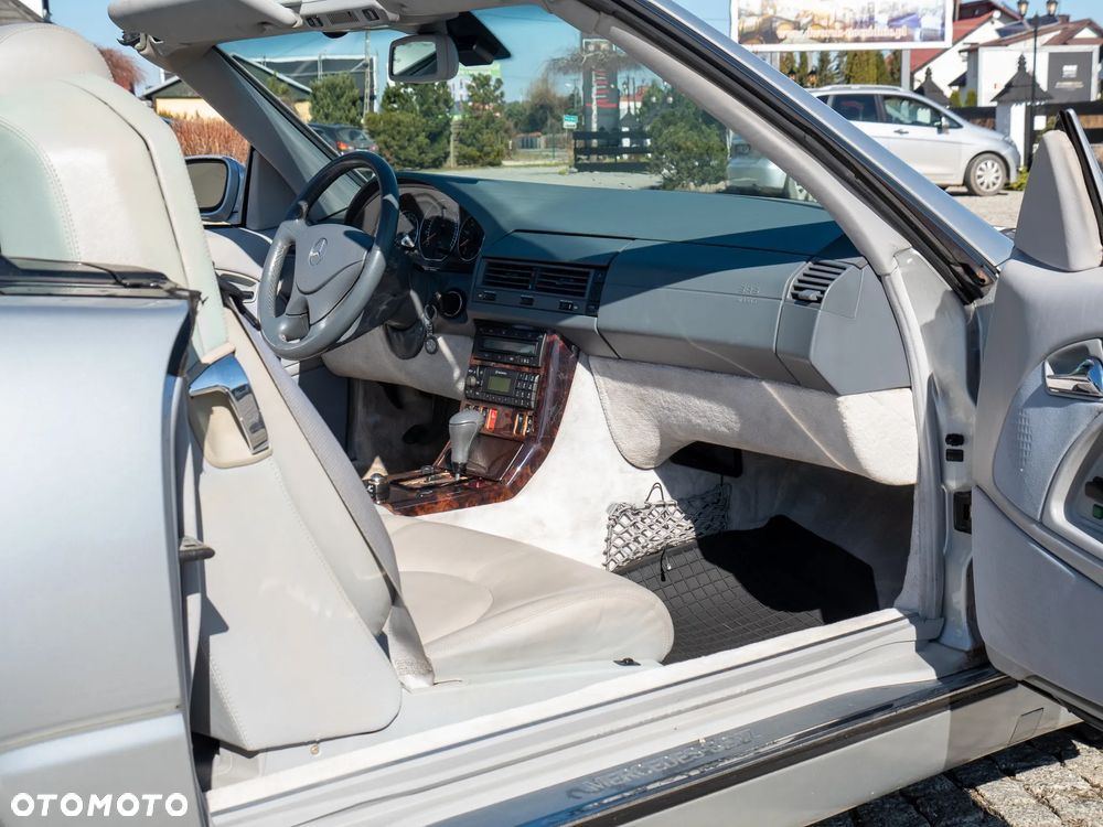 Mercedes-Benz SL 500 - 22