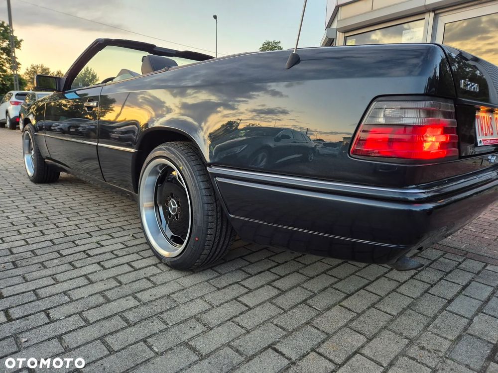 Mercedes-Benz W124 (1984-1993) - 17