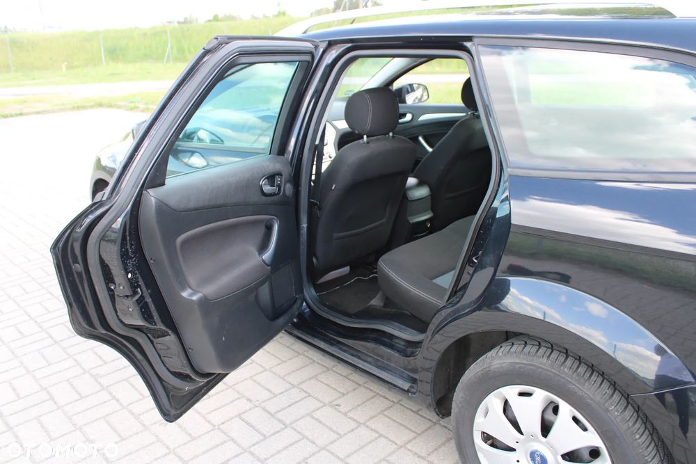Ford Mondeo - 19