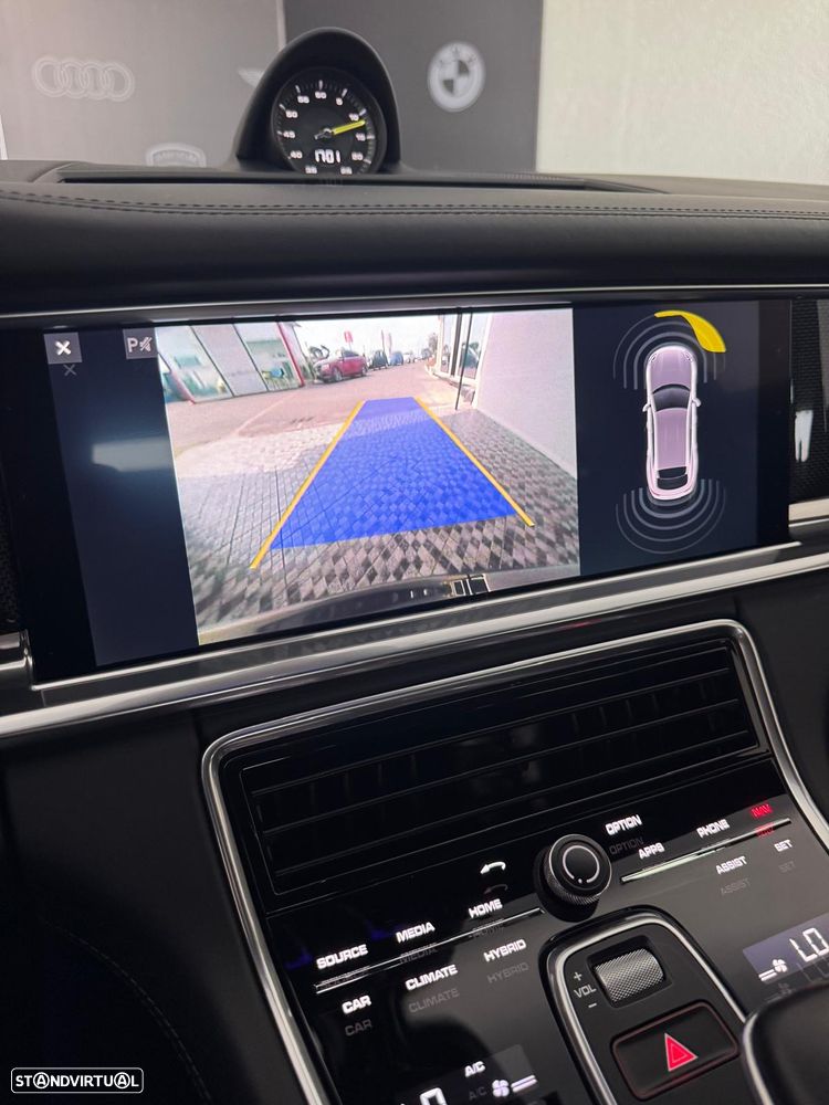 Porsche Panamera Sport Turismo 4 E-Hybrid Platinum Edition - 22