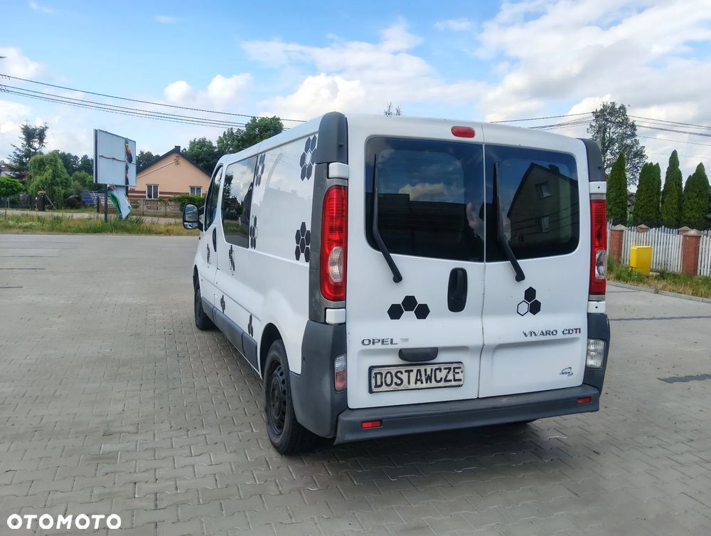 Opel Vivaro - 11