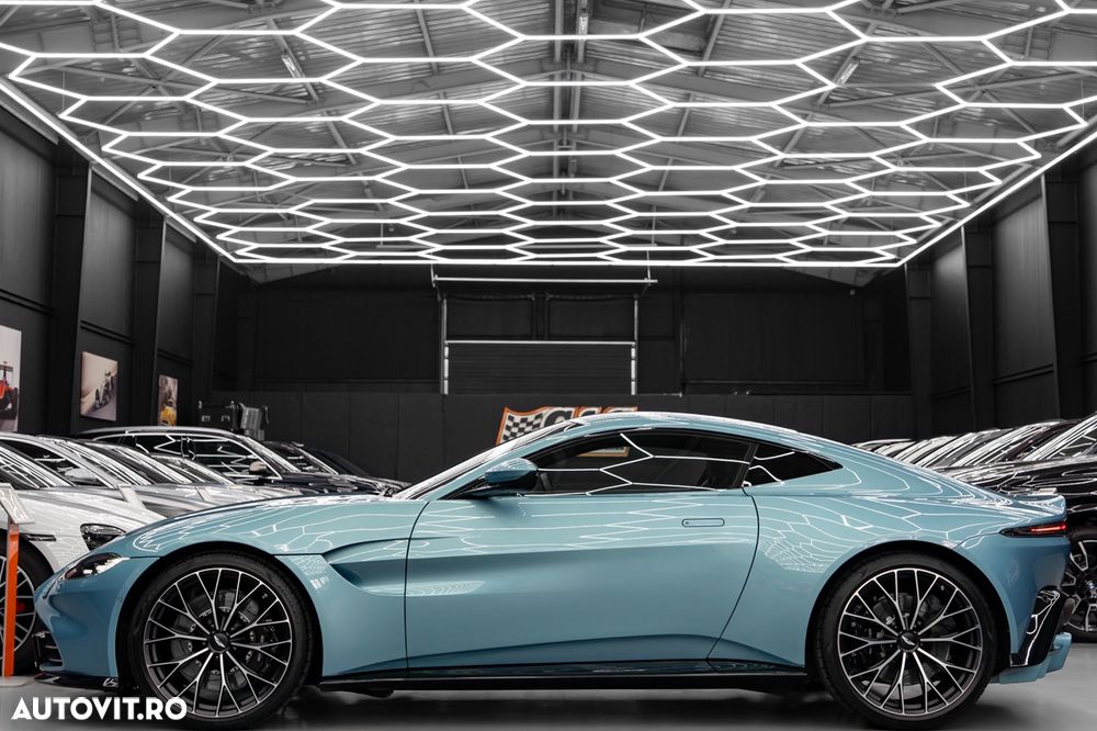 Aston Martin V8 Vantage Standard - 29