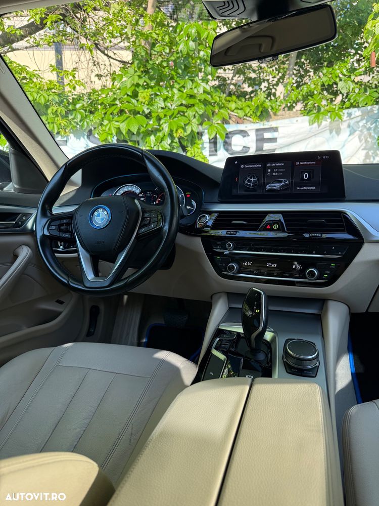 BMW Seria 5 520d Efficient Dynamics Edition Aut. - 10