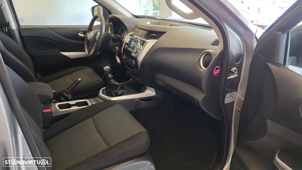 Nissan Navara 2.3 dCi CD 4WD Visia B.Dif. - 45