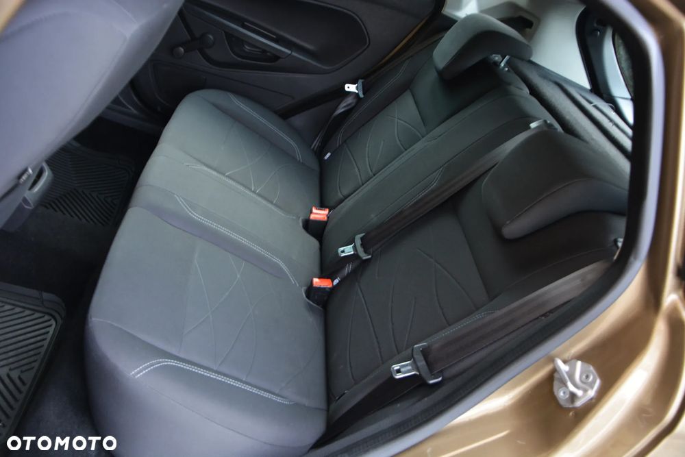 Ford Fiesta 1.25 SYNC Edition - 19