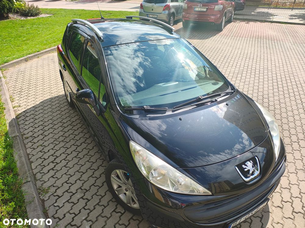 Peugeot 207 1.4 16V Presence - 2