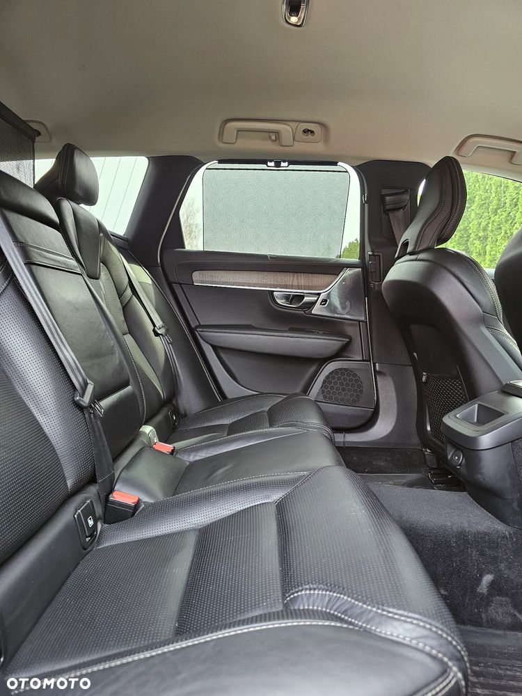 Volvo V90 Cross Country - 10