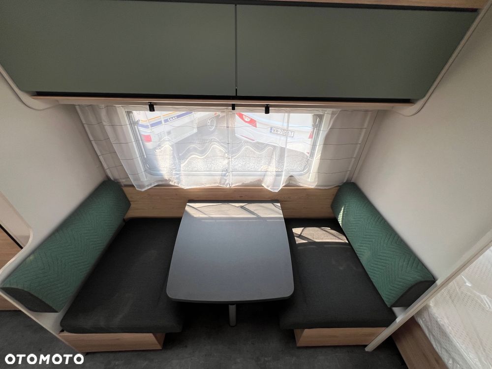 Dethleffs Camper 730FKR - 16