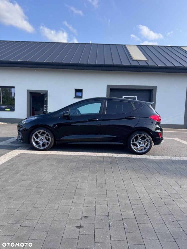 Ford Fiesta - 3