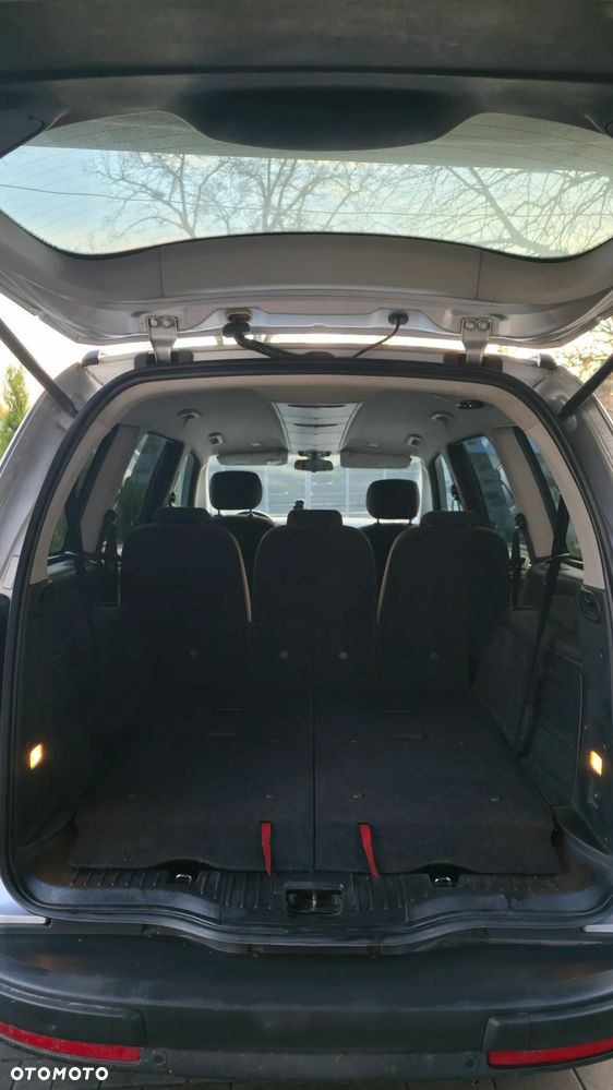 Ford Galaxy 2.0 TDCi Titanium - 19
