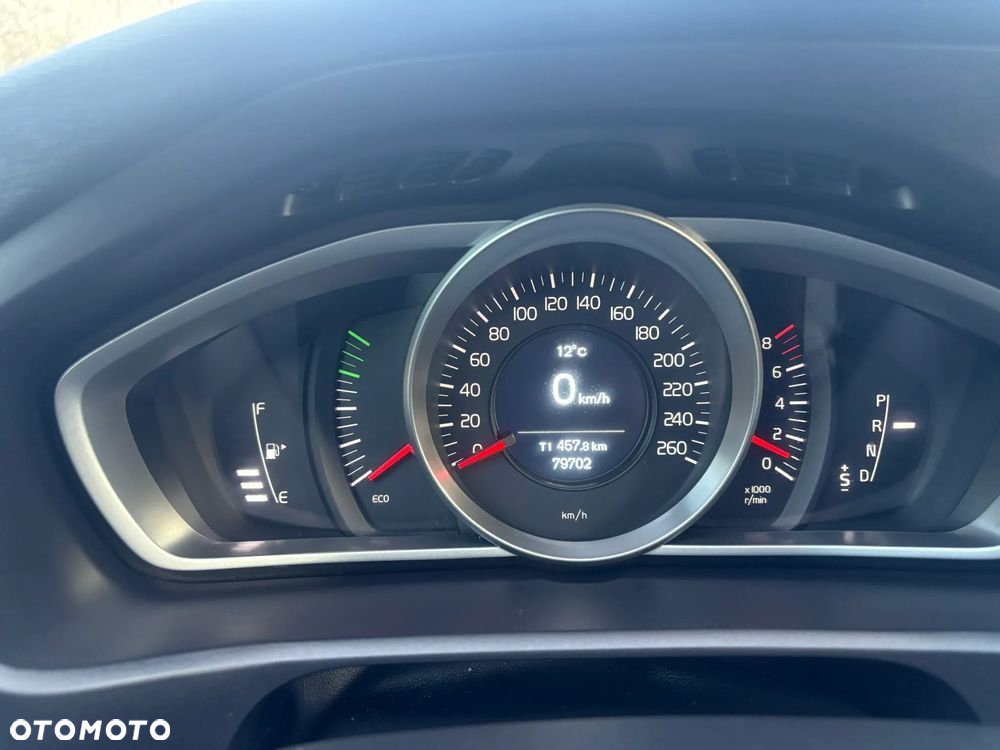 Volvo V40 Cross Country T4 AWD Drive-E Momentum - 18