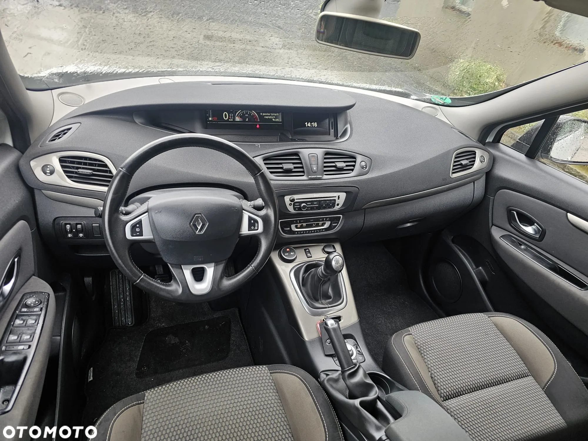 Renault Scenic - 21