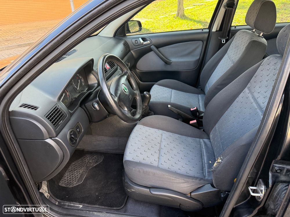 Skoda Octavia Break 1.4 Ambiente - 11