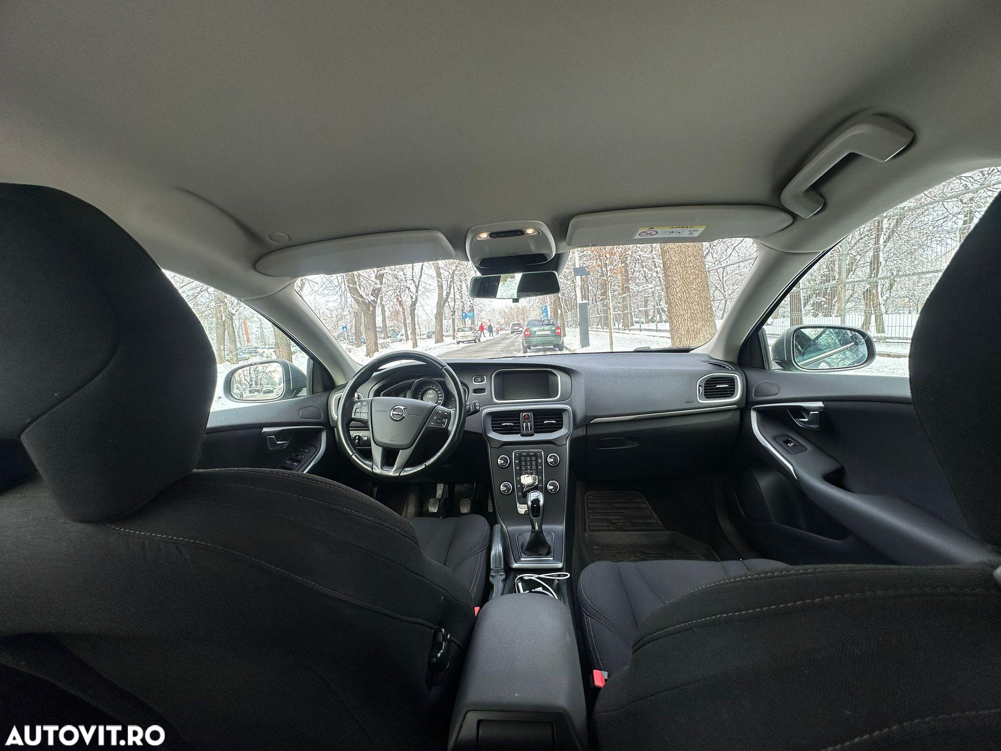 Volvo V40 D2 Basic - 10