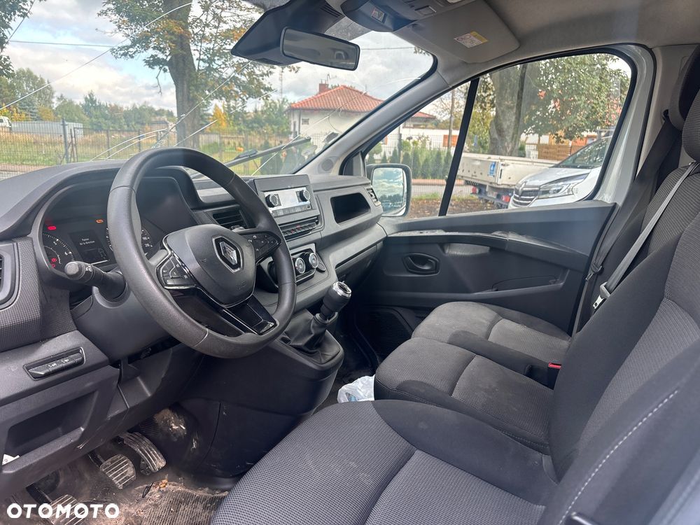 Renault Trafic - 8
