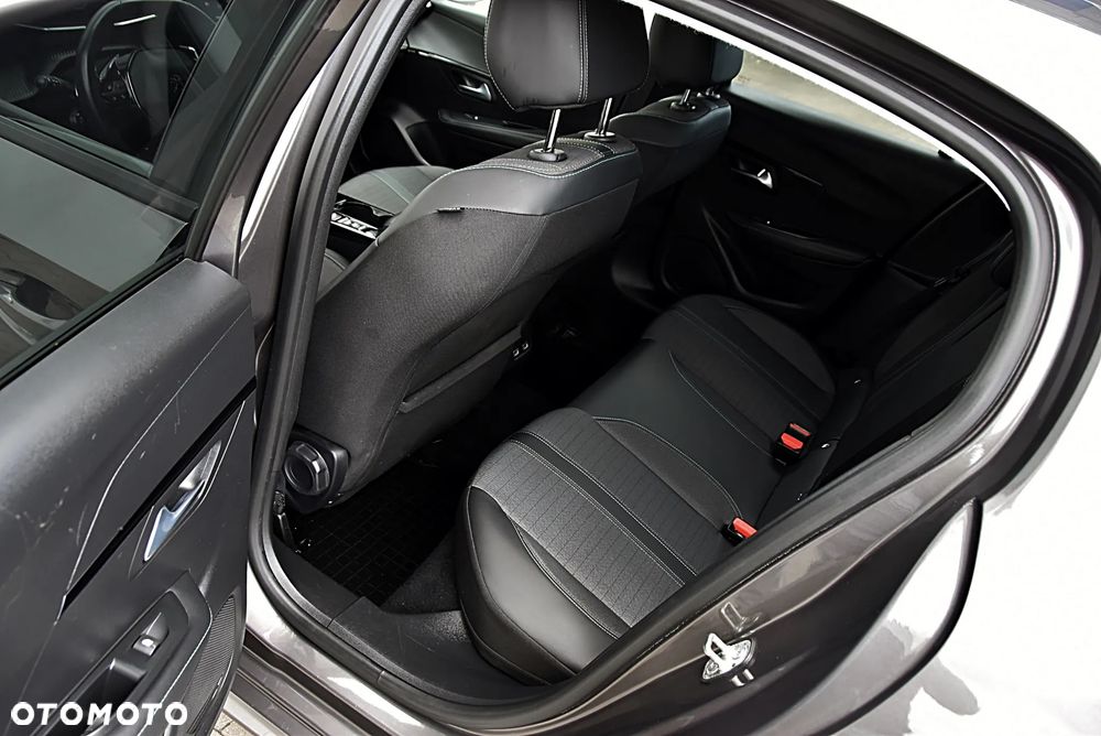Peugeot 208 1.2 PureTech Allure S&S EAT8 - 25