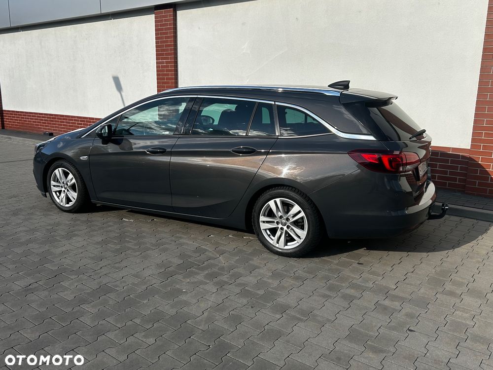 Opel Astra 1.4 T Dynamic - 4