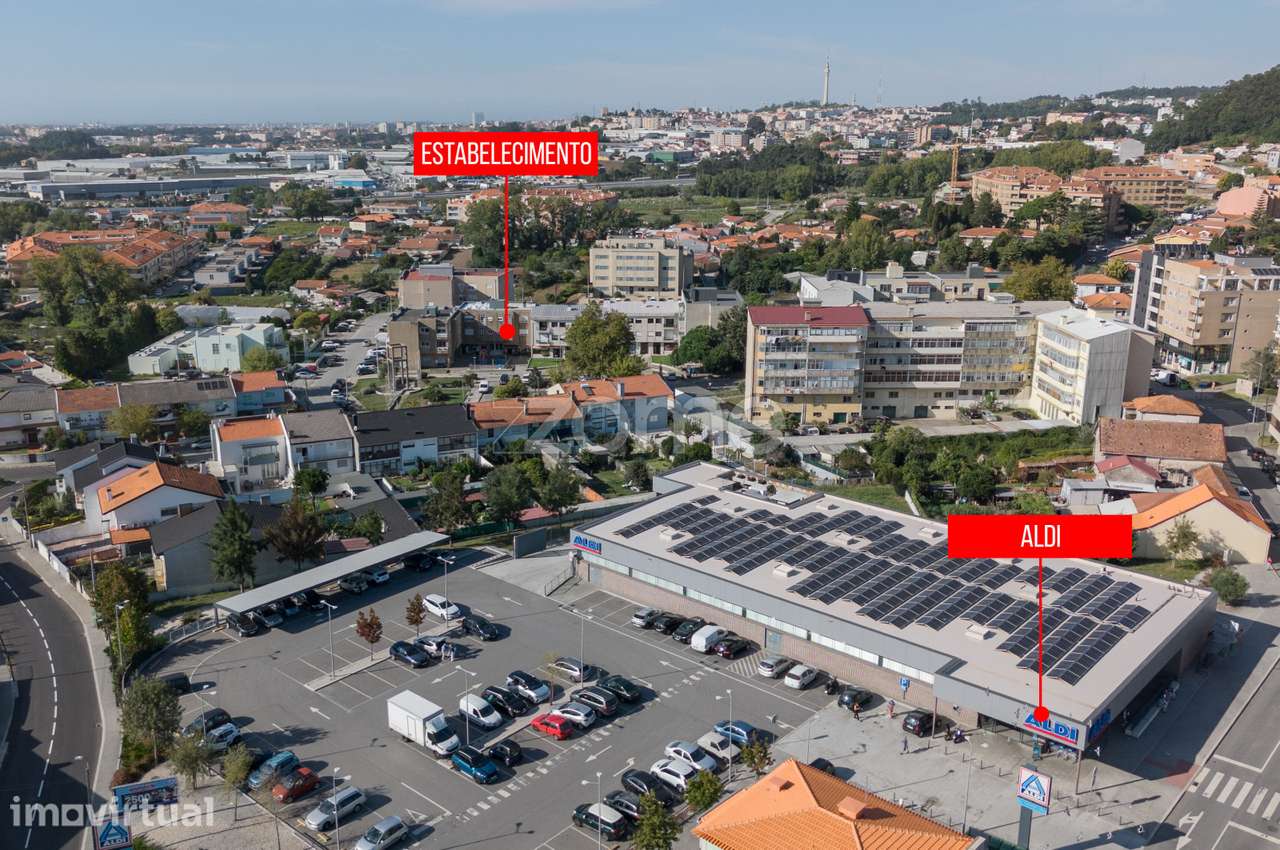 Loja com 105 m² para investimento em Canelas, V.N. Gaia - Grande imagem: 3/28