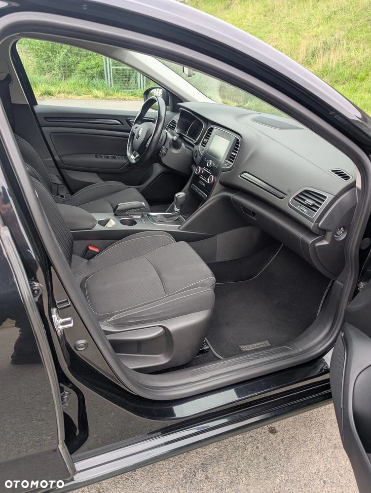 Renault Megane 1.5 dCi Zen EDC - 9