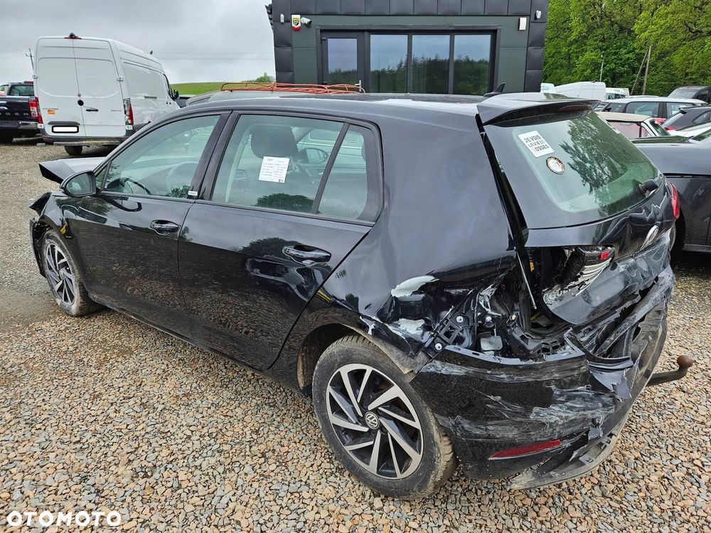 Volkswagen Golf VII 1.6 TDI BMT Comfortline - 10