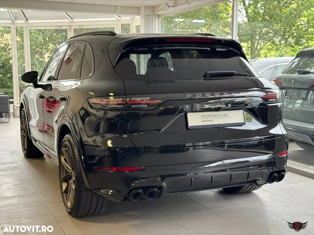 Porsche Cayenne S Tiptronic S Platinum Edition - 4