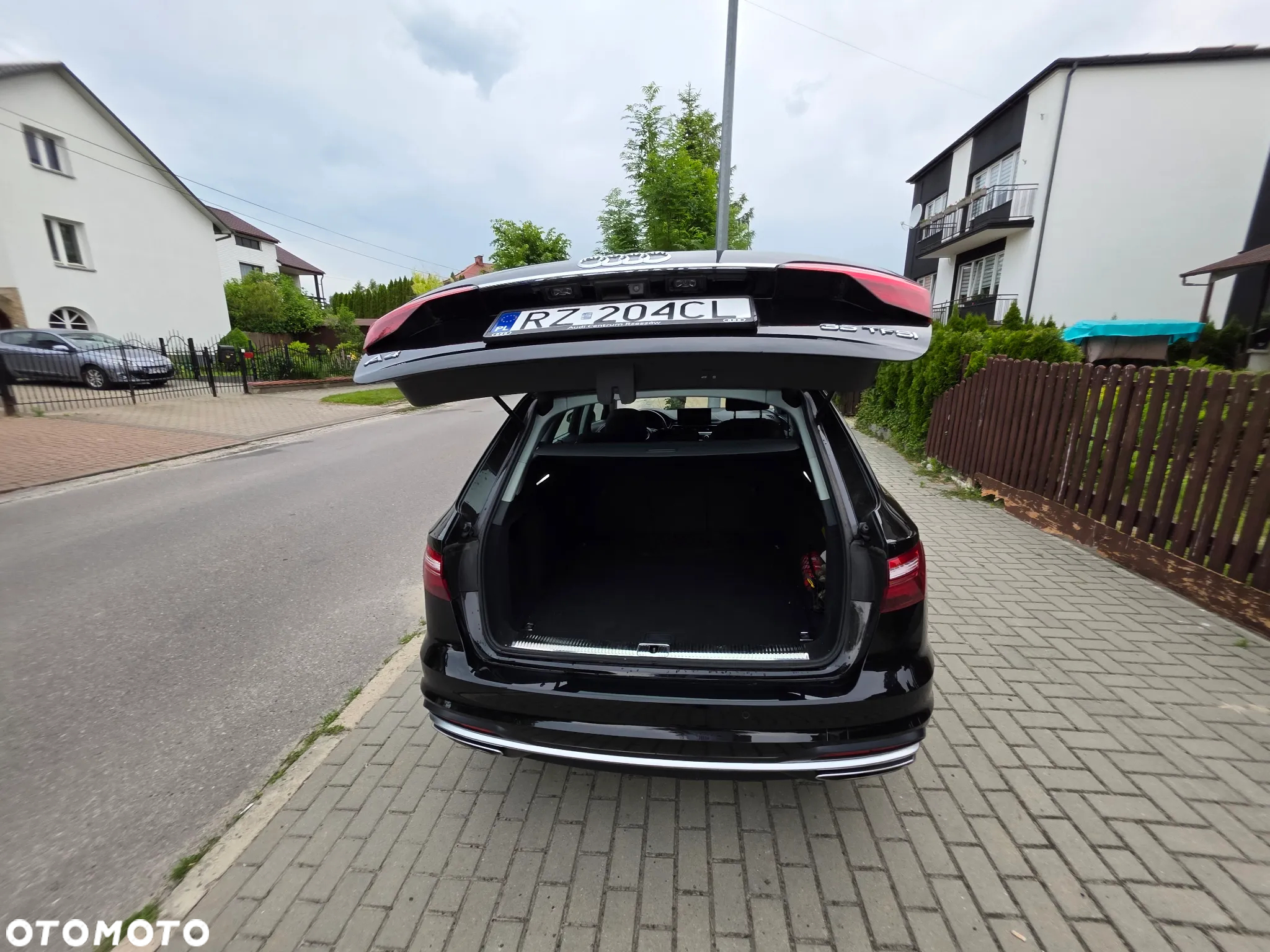 Audi A4 Avant 35 TFSI S tronic design - 16