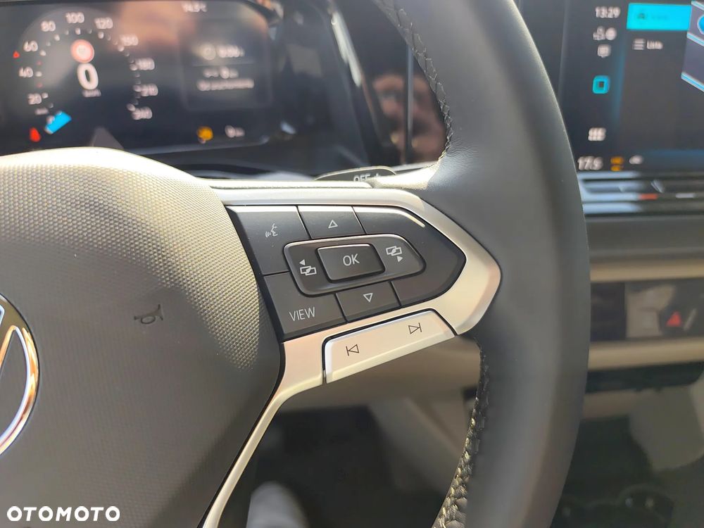 Volkswagen Multivan - 18