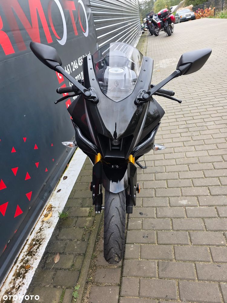 Yamaha YZF - 16