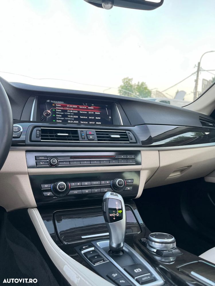 BMW Seria 5 530d xDrive - 7