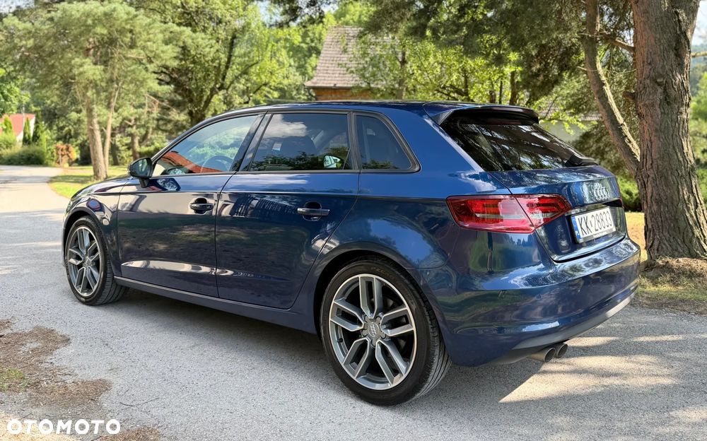 Audi A3 Sportback 2.0 TDI Ambition - 11
