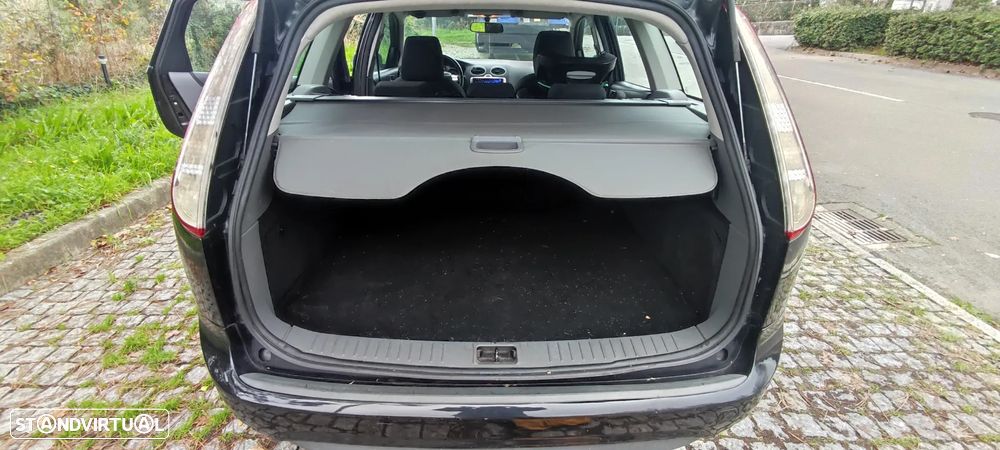 Ford Focus SW 1.4 Trend - 12