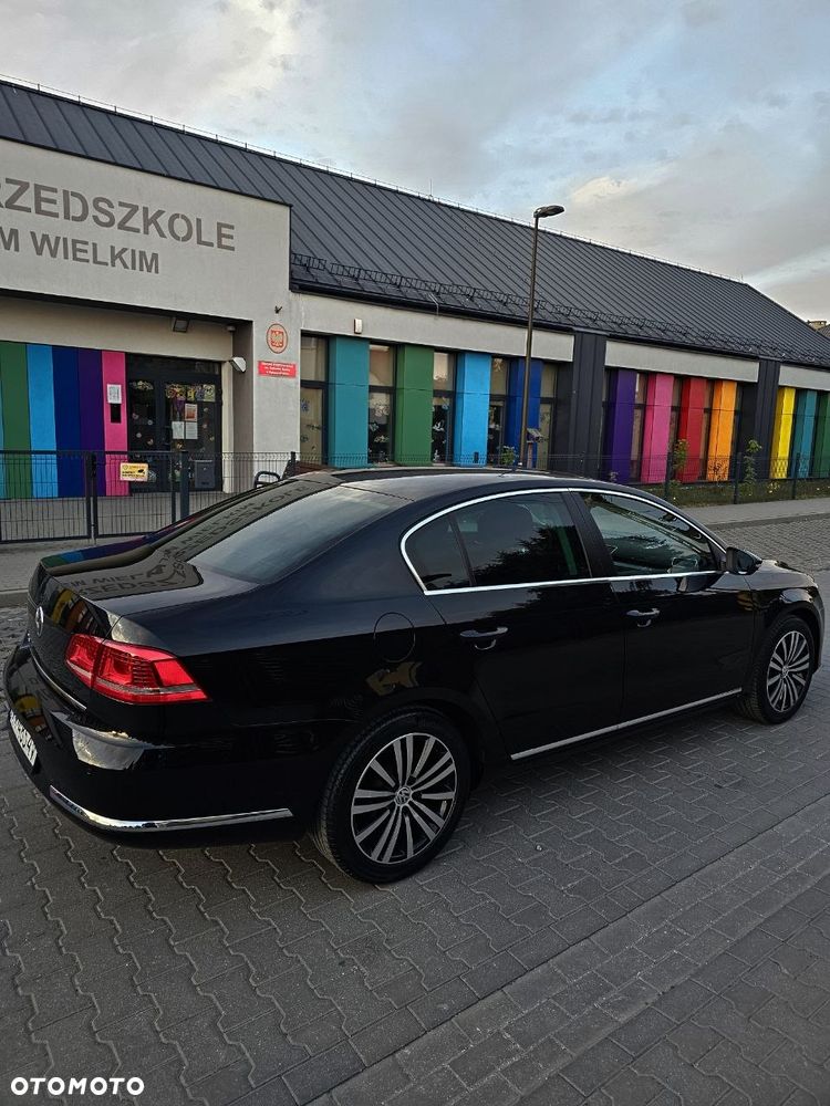 Volkswagen Passat 2.0 TDI Comfortline DSG - 5