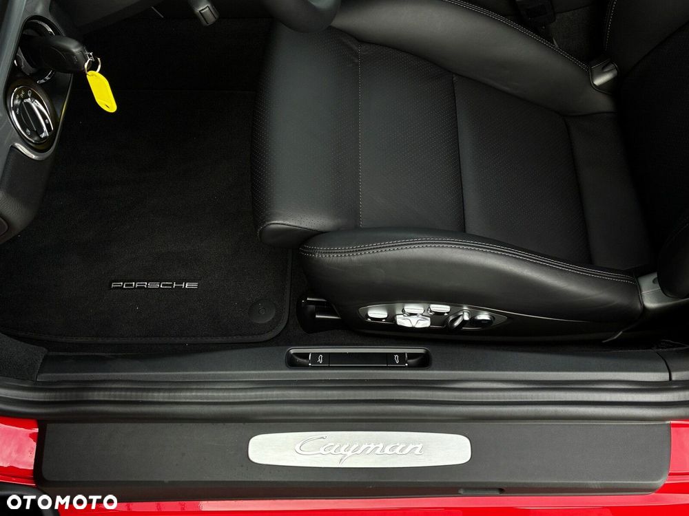 Porsche 718 Cayman - 23