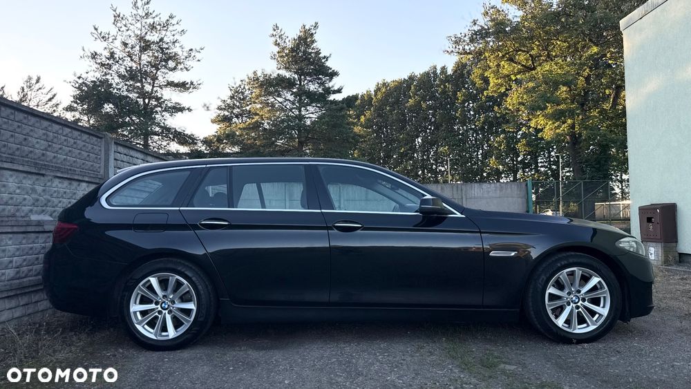 BMW Seria 5 520d - 34
