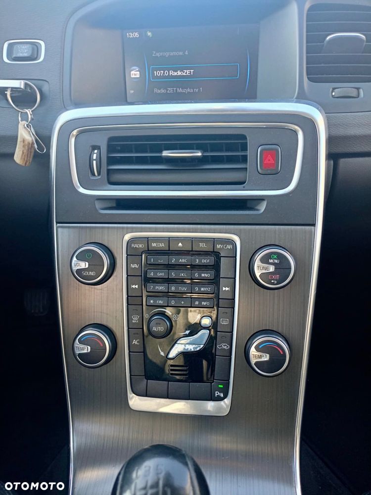 Volvo V60 D3 Momentum - 18