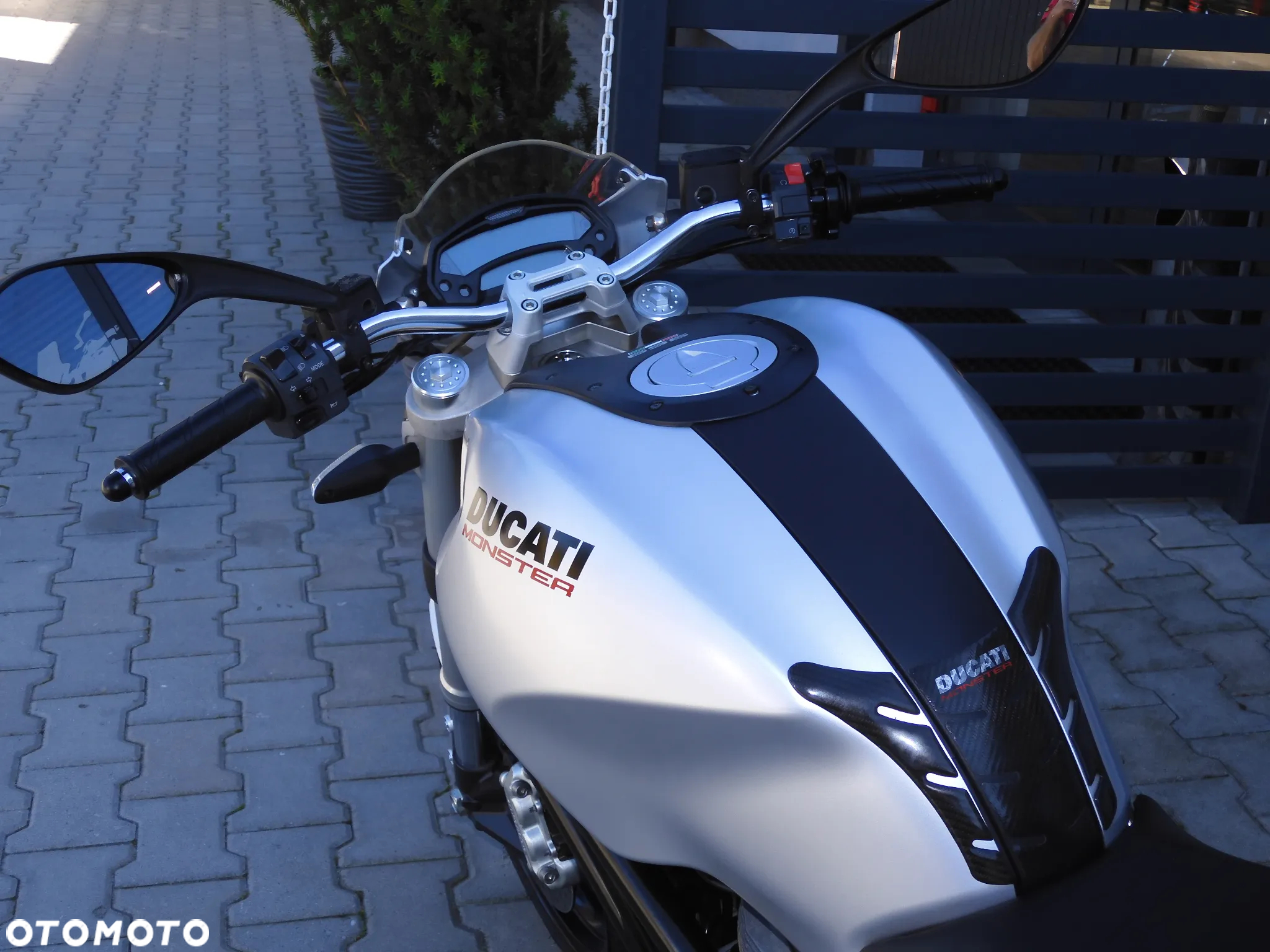 Ducati 696 - 38