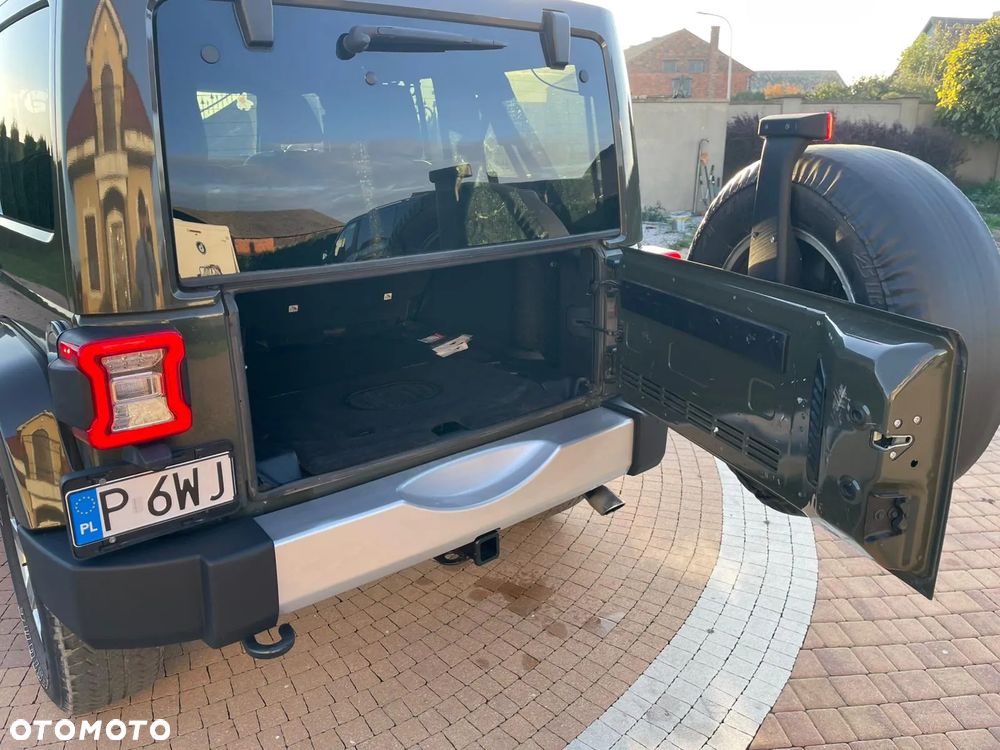 Jeep Wrangler Unlimited 3.6 Automatik Sahara - 23