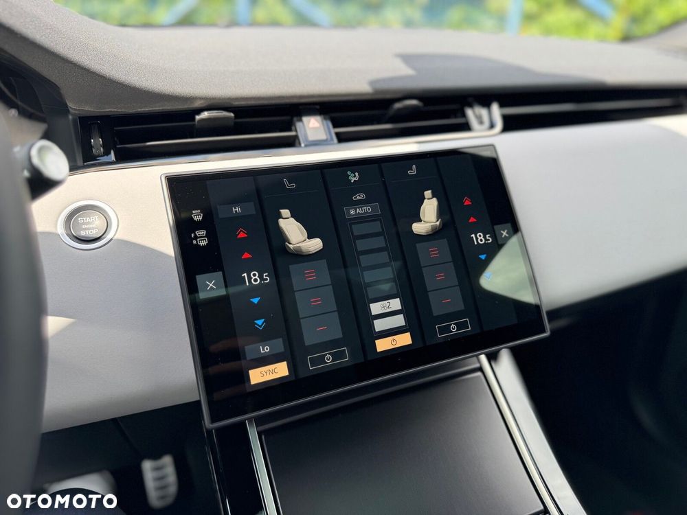Land Rover Range Rover Evoque - 22
