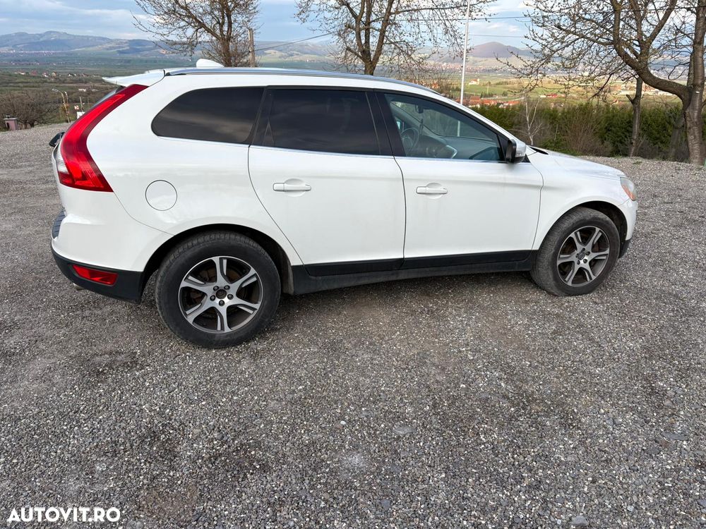 Volvo XC 60 D5 AWD Kinetic - 6